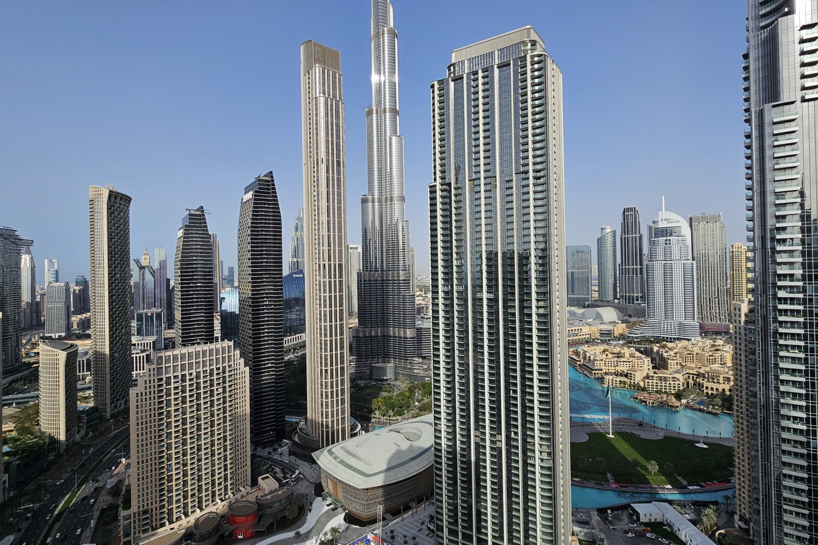 Downtown Dubai Properties: Is This the Best Location for Luxury Real Estate?